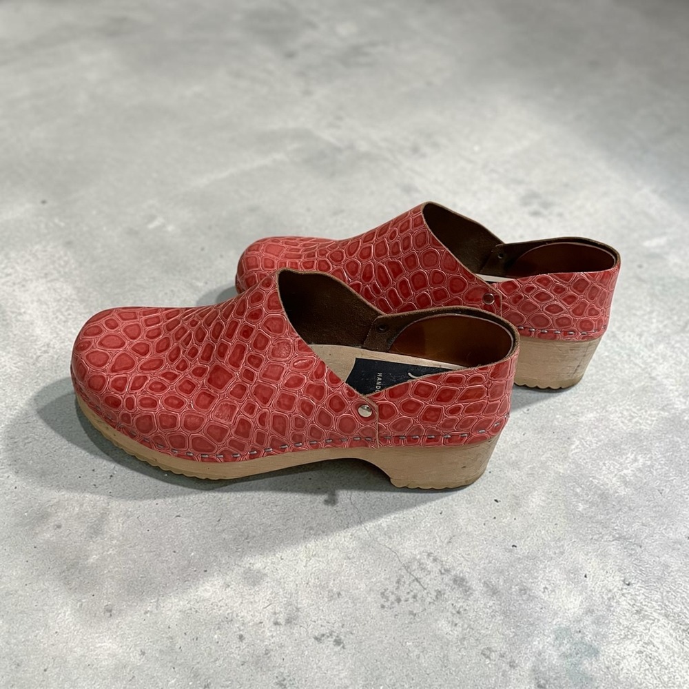 Scandic Skagen Red Leather Closed Back Wooden Clogs USA Handcrafted